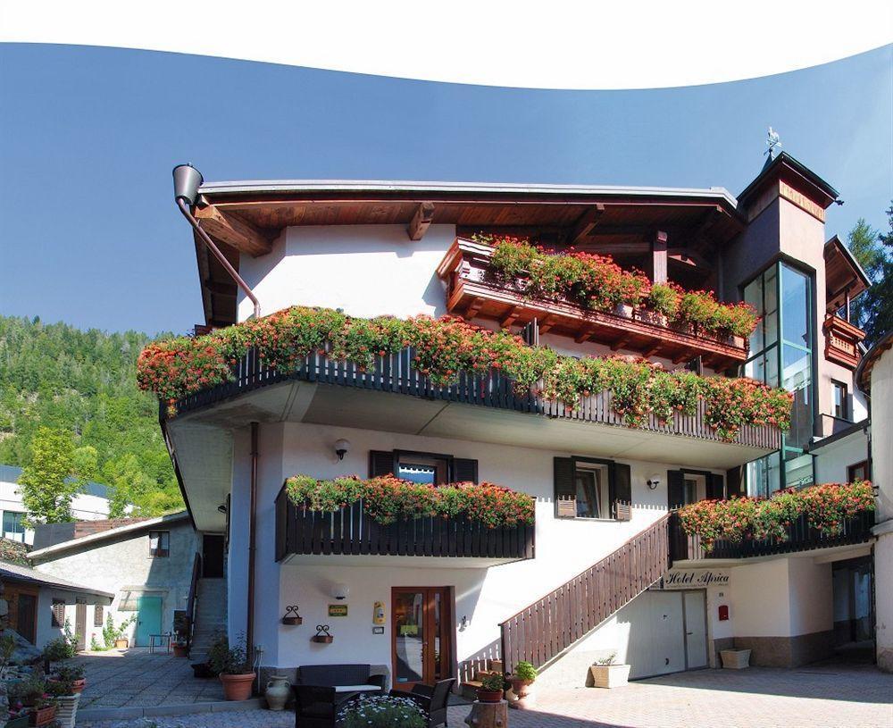 Albergo Aprica Garni Exterior foto